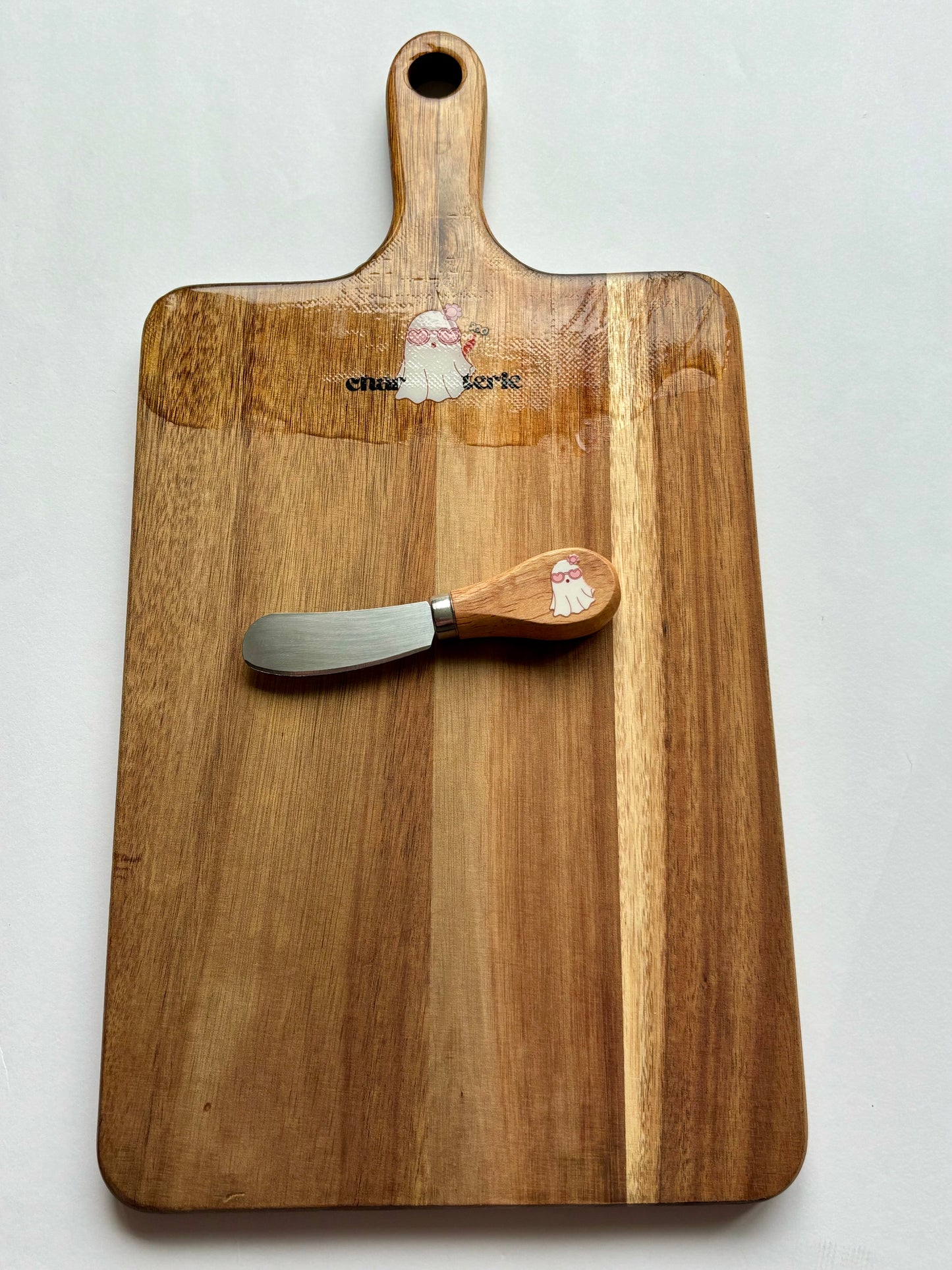 Char-BOO-Terie cutting board with cheese knife